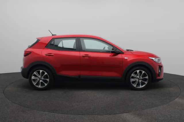 Kia Stonic (2019) thumbnail 11