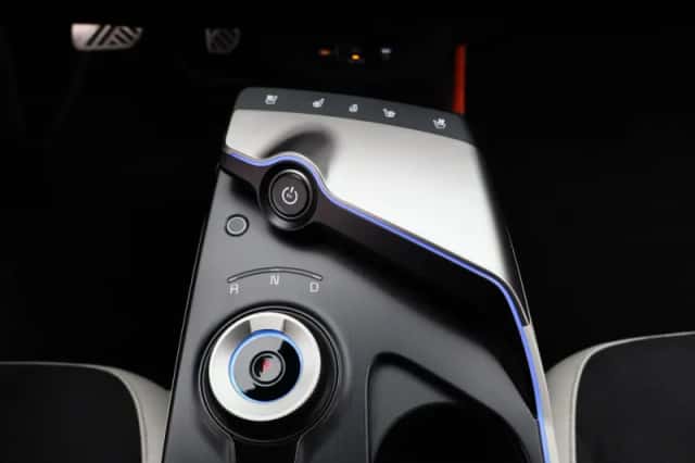 Kia EV6 (2025) thumbnail 11