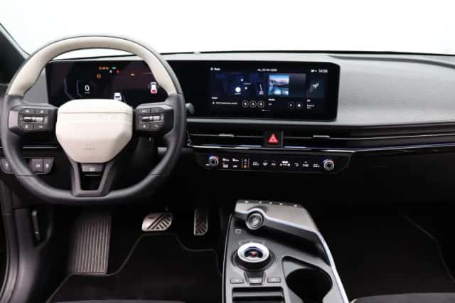 Kia EV6 (2025) thumbnail 7