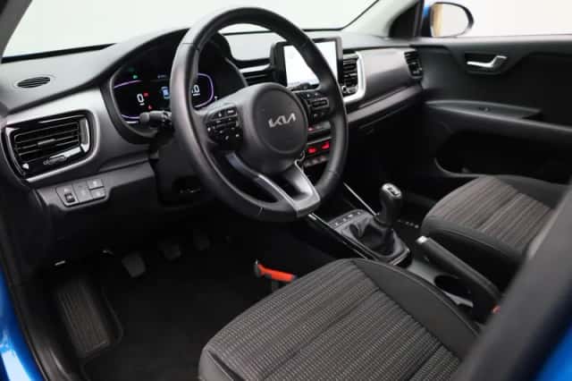 Kia Stonic (2024) thumbnail 16