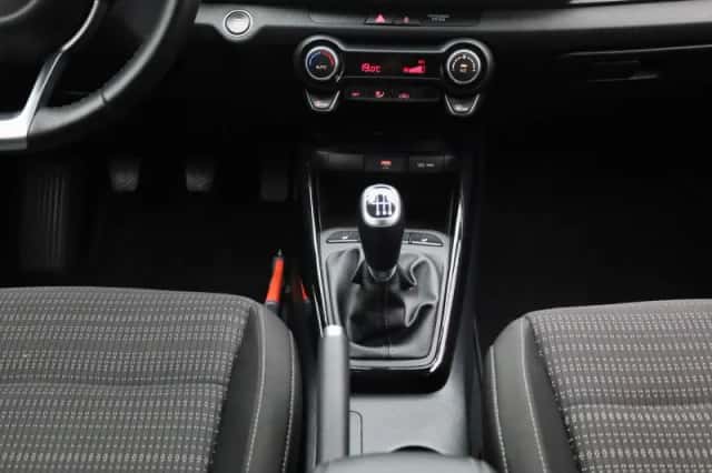 Kia Stonic (2024) thumbnail 9