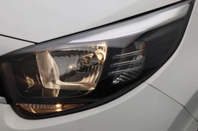 Kia Picanto (2021) thumbnail 15