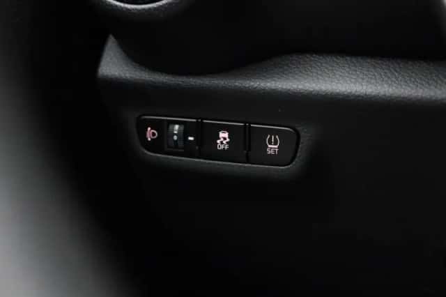 Kia Picanto (2021) thumbnail 24