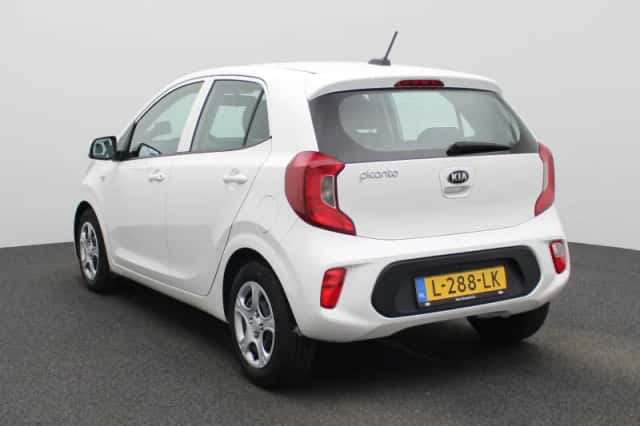 Kia Picanto (2021) thumbnail 4