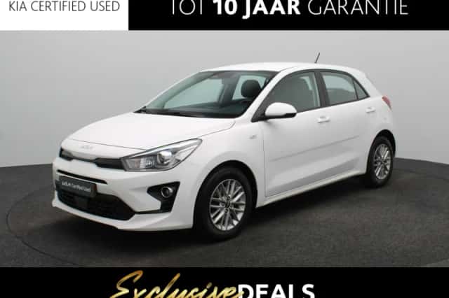 Kia Rio (2023) thumbnail 1