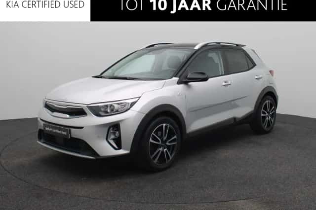 Kia Stonic (2022) thumbnail 1