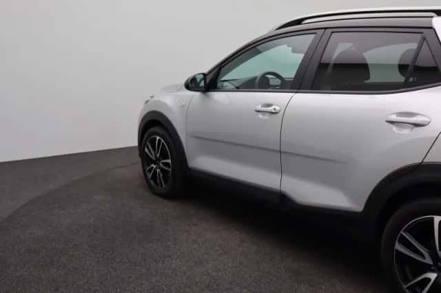 Kia Stonic (2022) thumbnail 36