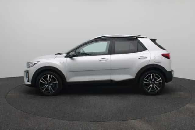 Kia Stonic (2022) thumbnail 6