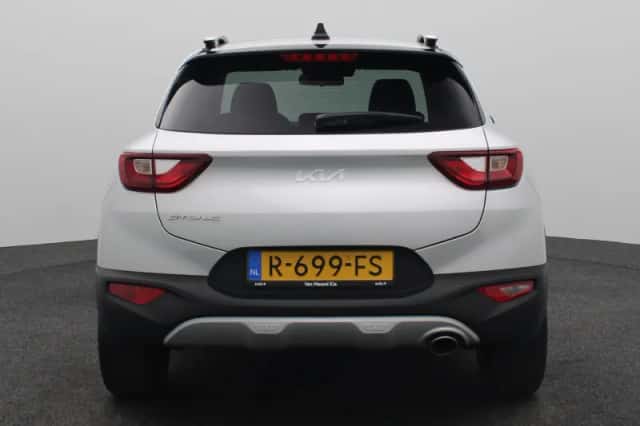 Kia Stonic (2022) thumbnail 7