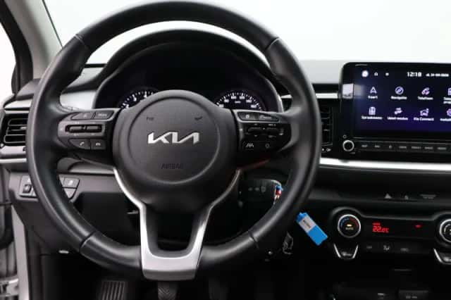 Kia Stonic (2022) thumbnail 9