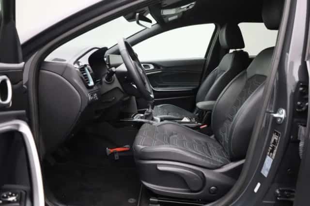 Kia Ceed Sportswagon (2025) thumbnail 13