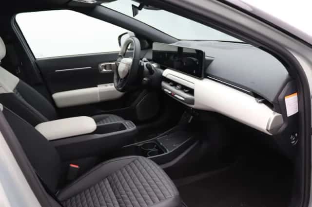 Kia EV4 (2025) thumbnail 31
