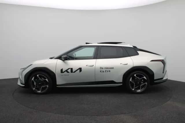 Kia EV4 (2025) thumbnail 6
