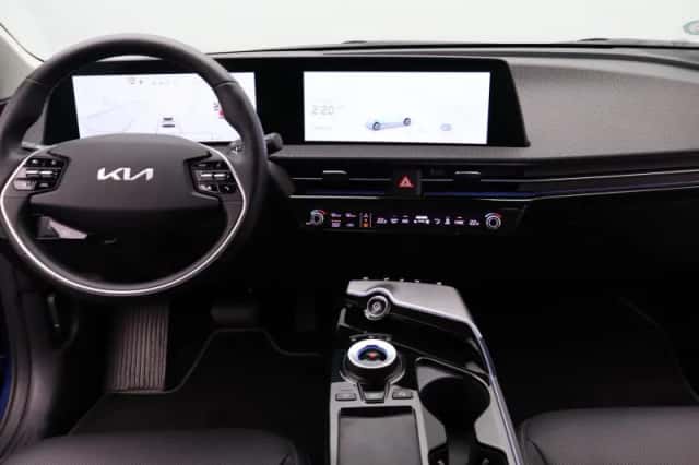 Kia EV6 (2023) thumbnail 11
