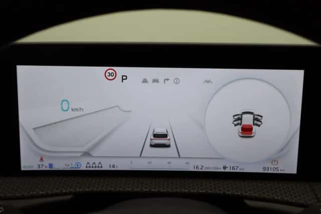 Kia EV6 (2023) thumbnail 12