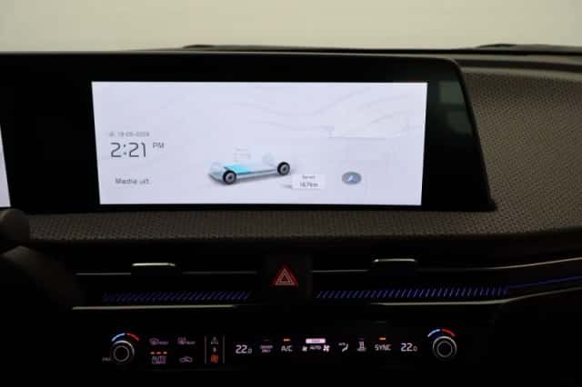 Kia EV6 (2023) thumbnail 13
