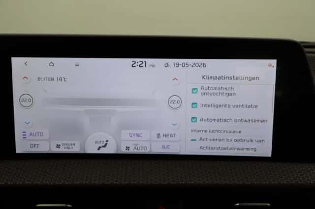 Kia EV6 (2023) thumbnail 22