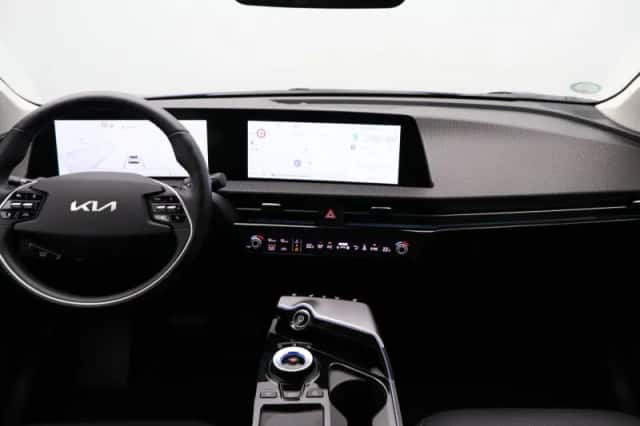 Kia EV6 (2023) thumbnail 41