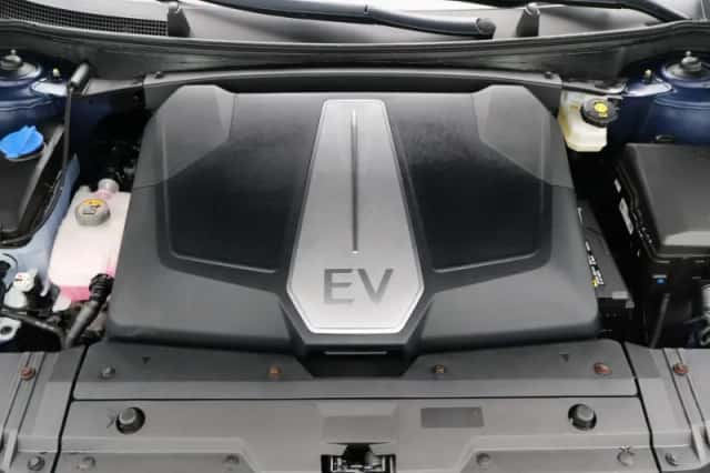 Kia EV6 (2023) thumbnail 42