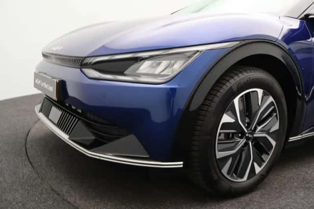 Kia EV6 (2023) thumbnail 43