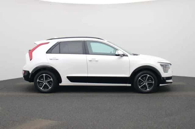 Kia Niro (2025) thumbnail 8