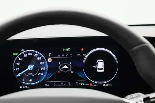 Kia Niro (2025) thumbnail 10