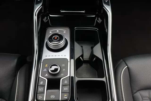 Kia Sorento (2024) thumbnail 12