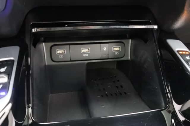 Kia Sorento (2024) thumbnail 24