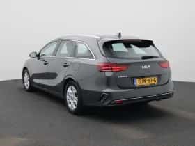Kia Ceed Sportswagon (2024) thumbnail 2