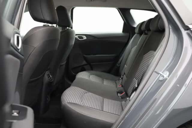 Kia Ceed Sportswagon (2024) thumbnail 12