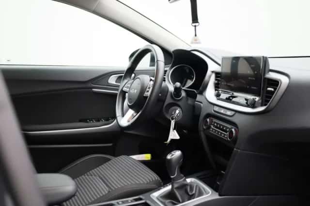Kia Ceed Sportswagon (2024) thumbnail 28