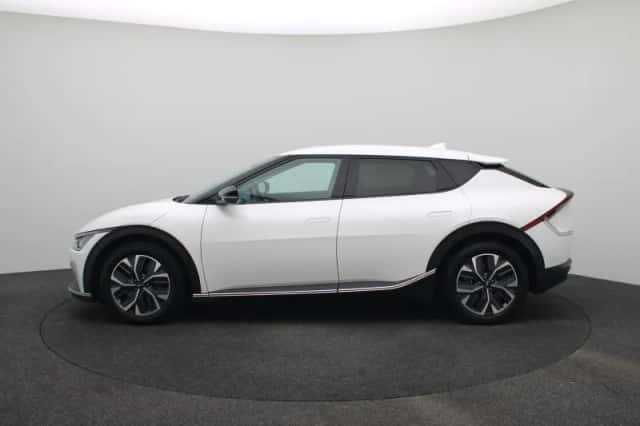 Kia EV6 (2024) thumbnail 6