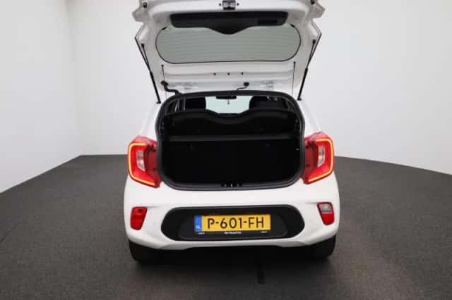Kia Picanto (2022) thumbnail 13