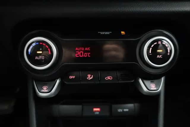 Kia Picanto (2022) thumbnail 21