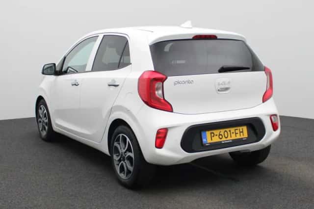 Kia Picanto (2022) thumbnail 4