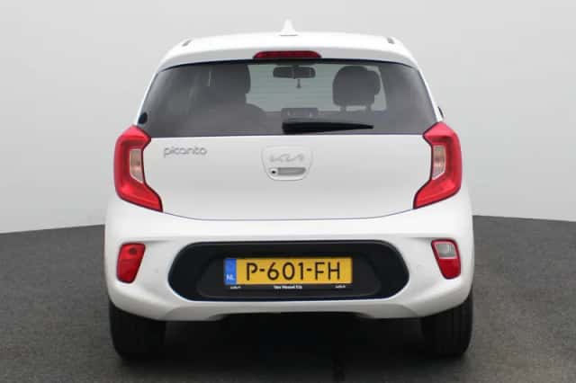 Kia Picanto (2022) thumbnail 7