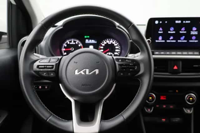 Kia Picanto (2022) thumbnail 9