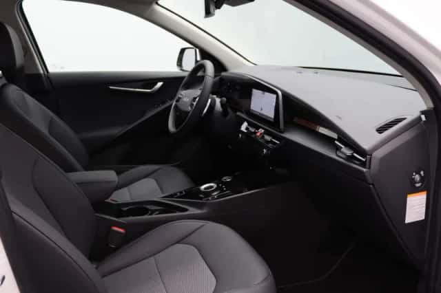 Kia Niro (2026) thumbnail 8