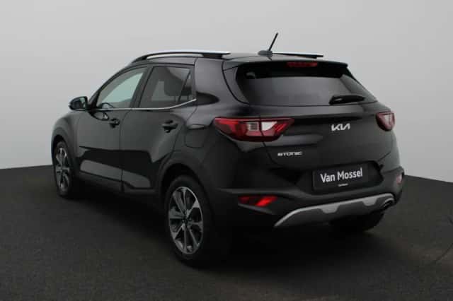 Kia Stonic (2024) thumbnail 2