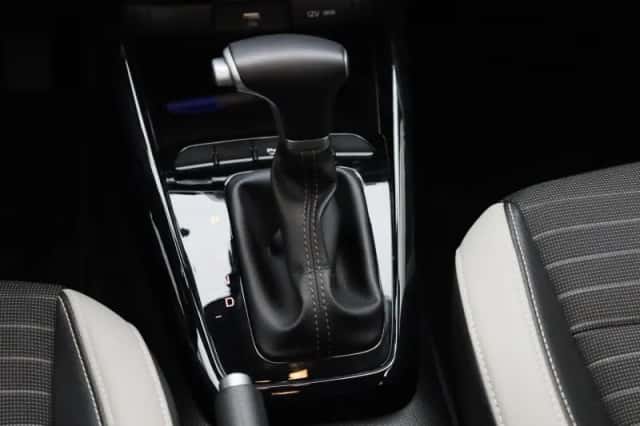 Kia Stonic (2024) thumbnail 9