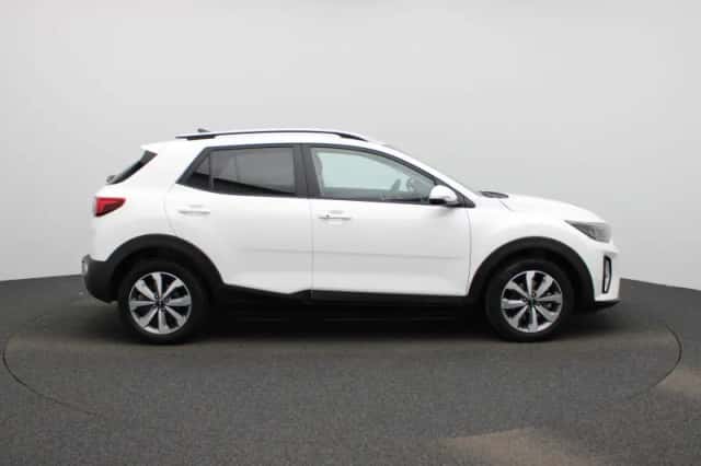 Kia Stonic (2025) thumbnail 8