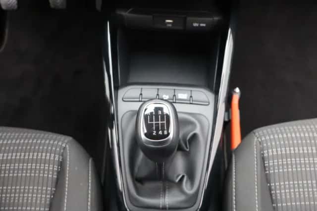 Kia Stonic (2022) thumbnail 9