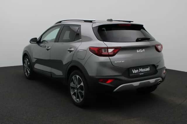 Kia Stonic (2024) thumbnail 2