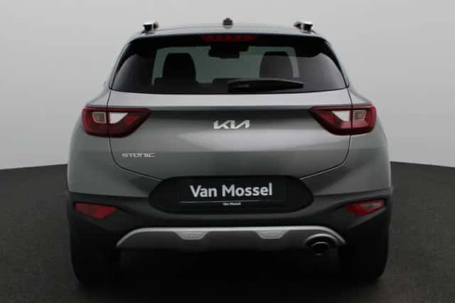 Kia Stonic (2024) thumbnail 5