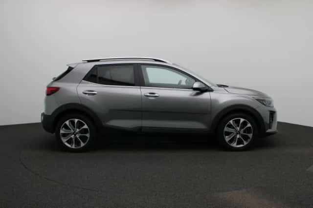 Kia Stonic (2024) thumbnail 6