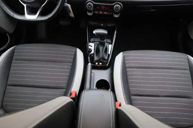 Kia Stonic (2024) thumbnail 9
