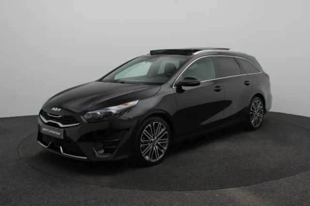 Kia Ceed Sportswagon (2023) thumbnail 1