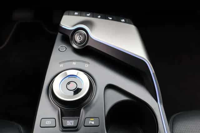 Kia EV6 (2025) thumbnail 12