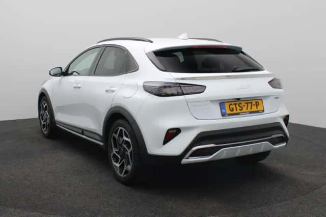 Kia XCeed (2024) thumbnail 4