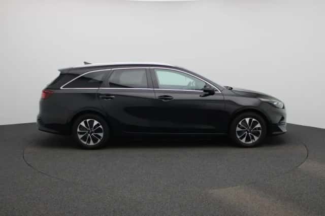 Kia Ceed Sportswagon (2025) thumbnail 8